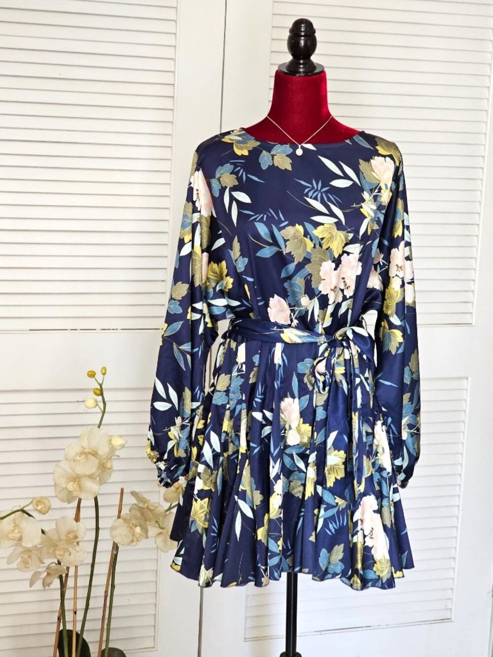 NWT Chicwich Women's Navy Floral Printed Bubble Sleves Frilling Dress Size M 432 - Picture 4 of 12